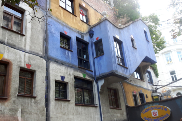 Hundertwasserhaus-Wien-2 Hundertwasserhaus Wien